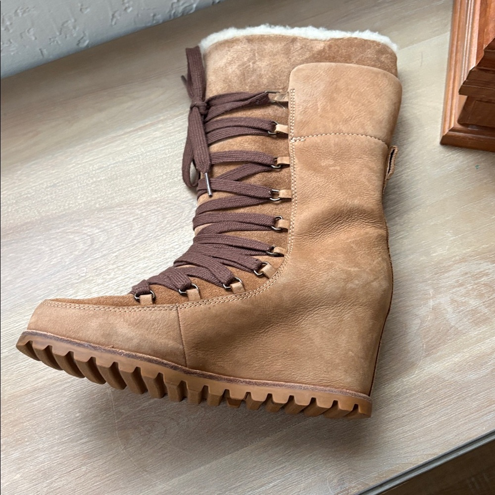 UGG Waterproof Chestnut Lace Corset Wedge Tall Boot. Size 7